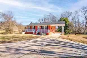 1909 S Lafayette St, Shelby, NC 28152 - Photo 9