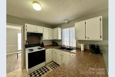 9501 Pondside Lane, Charlotte, NC 28213 - Photo 3