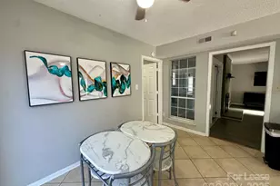 9501 Pondside Ln, Charlotte, NC 28213 - Photo 7