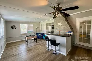 9501 Pondside Ln, Charlotte, NC 28213 - Photo 11