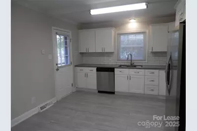 1332 Edgewater Drive, Charlotte, NC 28210 - Photo 7