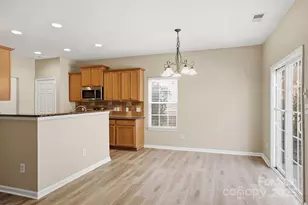 10012 Barrands Ln, Charlotte, NC 28278 - Photo 13