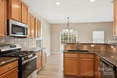 10012 Barrands Lane, Charlotte, NC 28278 - Photo 11