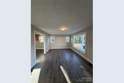 530 N Mulberry Street, Statesville, NC 28677 - Photo 3