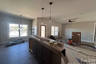 426 Huntington Woods Street SE, Lenoir, NC 28645 - Photo 7