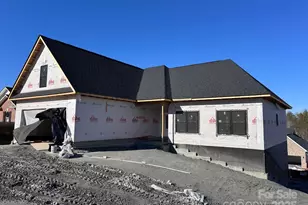 426 Huntington Woods Street SE, Lenoir, NC 28645 - Photo 1