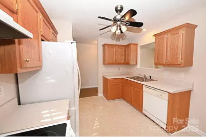 621 23rd Street NW, Hickory, NC 28601 - Photo 11