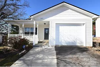 621 23rd Street NW, Hickory, NC 28601 - Photo 1