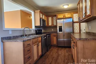 31 Stanley St, Candler, NC 28715 - Photo 7