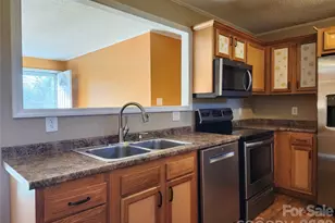 31 Stanley St, Candler, NC 28715 - Photo 9