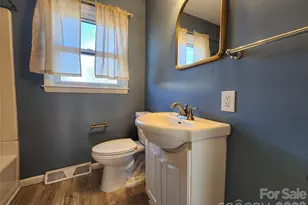31 Stanley St, Candler, NC 28715 - Photo 17