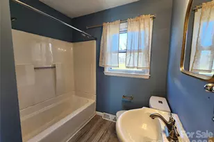 31 Stanley St, Candler, NC 28715 - Photo 17