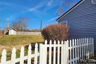 31 Stanley St, Candler, NC 28715 - Photo 21