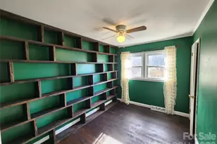 31 Stanley St, Candler, NC 28715 - Photo 15