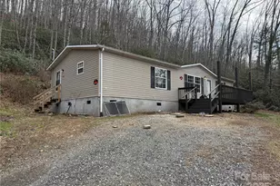 55 Twin Oaks Ln, Spruce Pine, NC 28777 - Photo 1