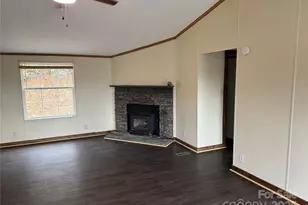 55 Twin Oaks Ln, Spruce Pine, NC 28777 - Photo 5