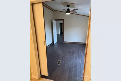 55 Twin Oaks Lane, Spruce Pine, NC 28777 - Photo 17