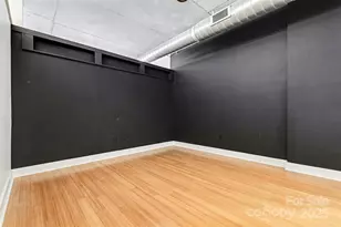 505 E 6th St, Charlotte, NC 28202 - Photo 17