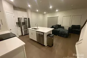 6110 Starview Ter, Charlotte, NC 28216 - Photo 5