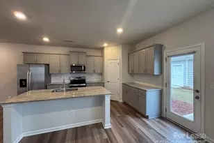 204 Sagecroft Ln, Indian Trail, NC 28079 - Photo 9