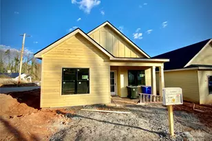 174 N Mitchell St, Rutherfordton, NC 28139 - Photo 1