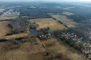 658 Buckskin Rd, Oakboro, NC 28129 - Photo 9