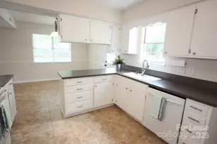 12627 Delman Ln, Pineville, NC 28134 - Photo 5