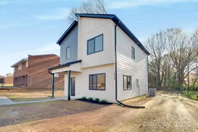 1010 E Lincoln Street, Lincolnton, NC 28092 - Photo 3