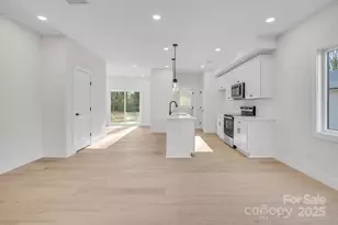 1010 E Lincoln St, Lincolnton, NC 28092 - Photo 5