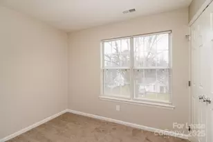 1729 Sugar Hollow Dr, Charlotte, NC 28214 - Photo 13