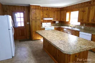 507 Valleyview Dr, Albemarle, NC 28001 - Photo 9