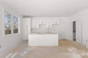 901 S Hoskins Rd, Charlotte, NC 28216 - Photo 7