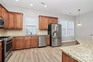 17731 N Shore Cir, Cornelius, NC 28031 - Photo 11