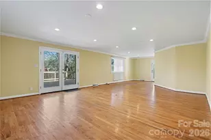 1215 Robinhood Cir, Charlotte, NC 28227 - Photo 13