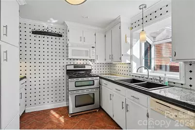 1215 Robinhood Circle, Charlotte, NC 28227 - Photo 9