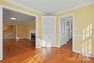 1215 Robinhood Cir, Charlotte, NC 28227 - Photo 7