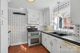 1215 Robinhood Cir, Charlotte, NC 28227 - Photo 9