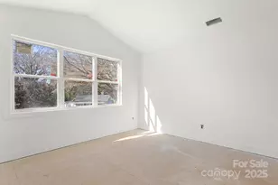 909 S Hoskins Rd, Charlotte, NC 28208 - Photo 13