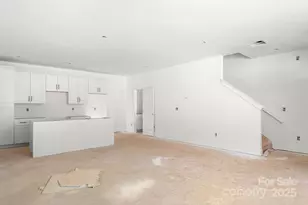 909 S Hoskins Rd, Charlotte, NC 28208 - Photo 3