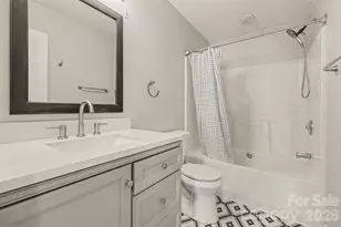 4557 Antelope Ln, Charlotte, NC 28269 - Photo 13