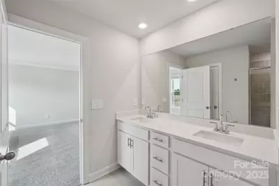 1437 Wildflower Street, Newton, NC 28658 - Photo 15