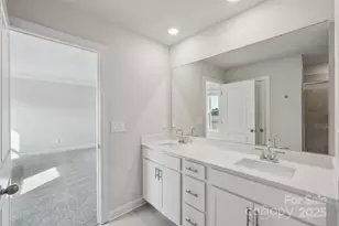 1437 Wildflower St, Newton, NC 28658 - Photo 15