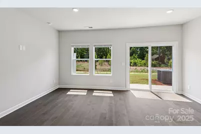 8101 Hidden Springs Trail, Charlotte, NC 28216 - Photo 3