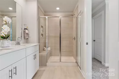 8109 Hidden Springs Trail, Charlotte, NC 28216 - Photo 9