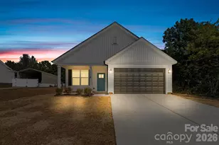 113 E Edinburgh Ct, Statesville, NC 28625 - Photo 1