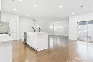 6725 Good News Dr, Charlotte, NC 28215 - Photo 3