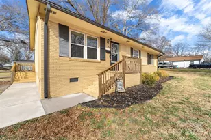 806 Walnut St, Belmont, NC 28012 - Photo 5