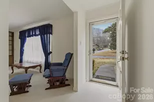 902 Meadowood Dr, Lenoir, NC 28645 - Photo 15