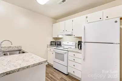 1214 Phil Oneil Drive, Charlotte, NC 28215 - Photo 9