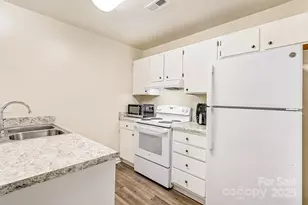 1214 Phil O'Neil Dr, Charlotte, NC 28215 - Photo 9